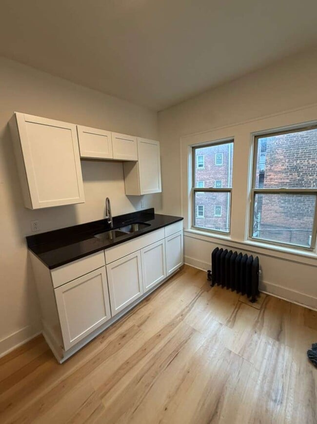 14148 Superior Rd in Cleveland Heights, OH - Building Photo - Building Photo