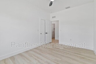 8249-8251 Dimstead St in Port Charlotte, FL - Building Photo - Building Photo