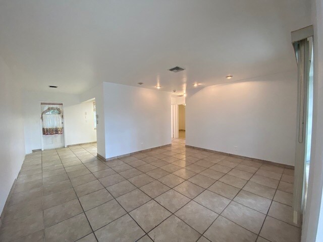 2301 N 56th Ter, Unit F in Hollywood, FL - Foto de edificio