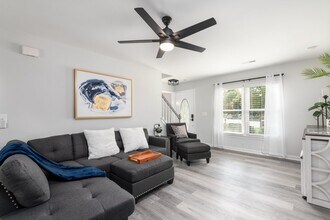 4126 Silver Fox Ct in High Point, NC - Building Photo - Building Photo