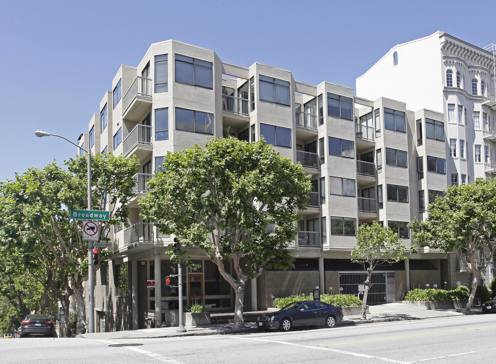 1790 Broadway in San Francisco, CA - Building Photo