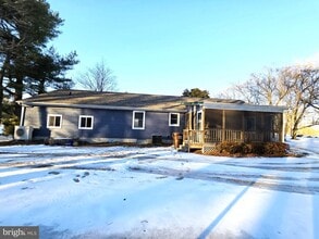 29325 W Line Rd in Delmar, MD - Building Photo - Building Photo