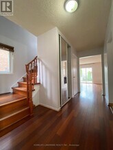 15 Hanson Rd in Mississauga, ON - Building Photo - Building Photo
