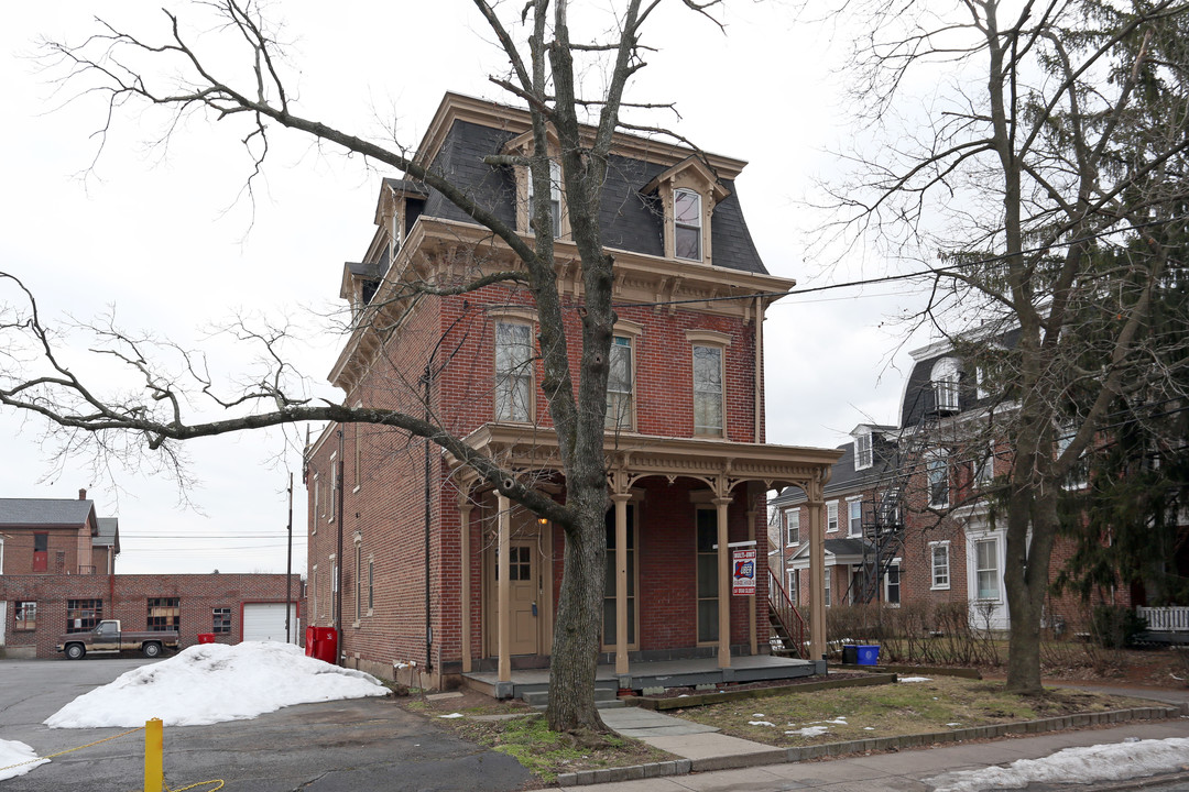 70 N Franklin St in Pottstown, PA - Building Photo