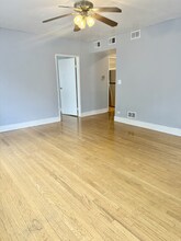 5031 N Harding Ave in Chicago, IL - Building Photo - Building Photo