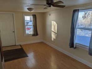 18874 Co Rd 33 in La Salle, CO - Building Photo - Building Photo