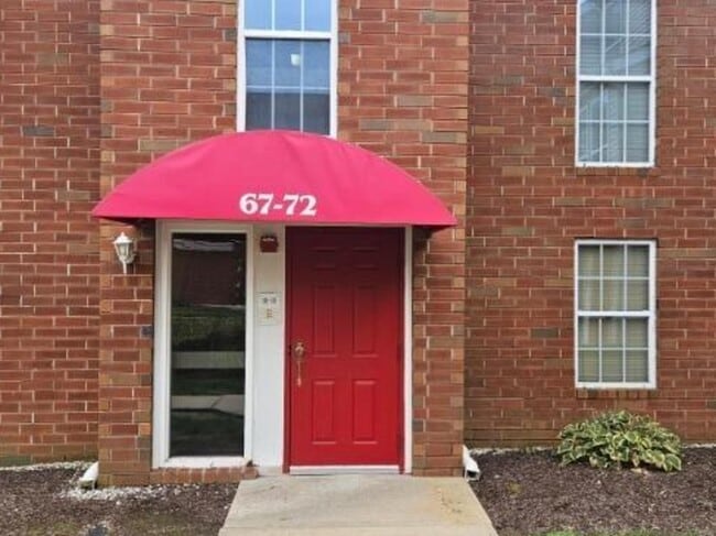 70 Heather Ridge in Shelton, CT - Building Photo - Building Photo