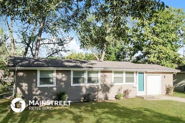 5700 N Highland Ave in Kansas City, MO - Building Photo - Building Photo