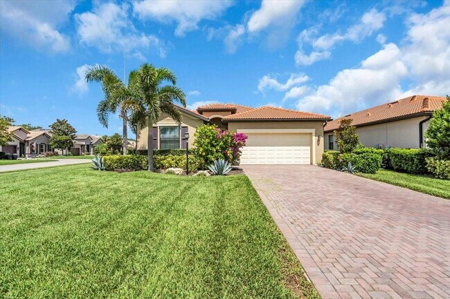 property at 4602 Royal Dornoch Cir