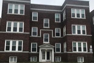 Parkview Gardens in University City, MO - Building Photo