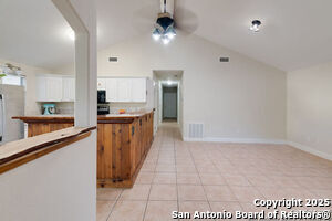 445 Scenic Hills Dr in Canyon Lake, TX - Building Photo - Building Photo