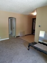 1407 E Morris St in Wichita, KS - Foto de edificio - Building Photo