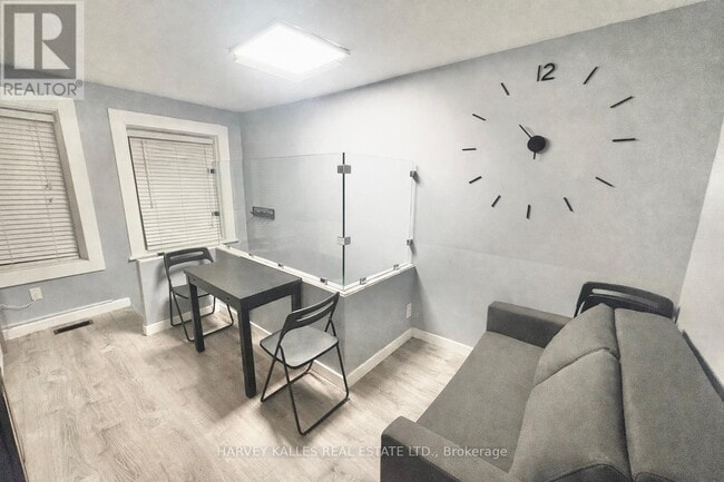 11 St Patricks Square in Toronto, ON - Building Photo - Building Photo