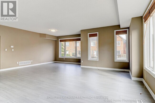 189 Leitchcroft Crescent in Markham, ON - Building Photo - Building Photo
