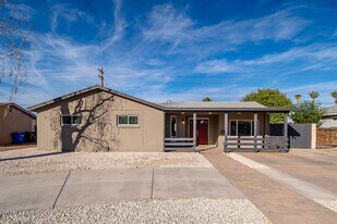 3314 E Cypress St in Phoenix, AZ - Building Photo