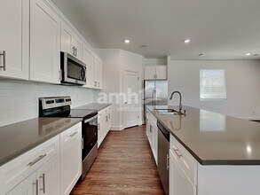 9121 Liberty Cap Ct in Las Vegas, NV - Building Photo - Building Photo