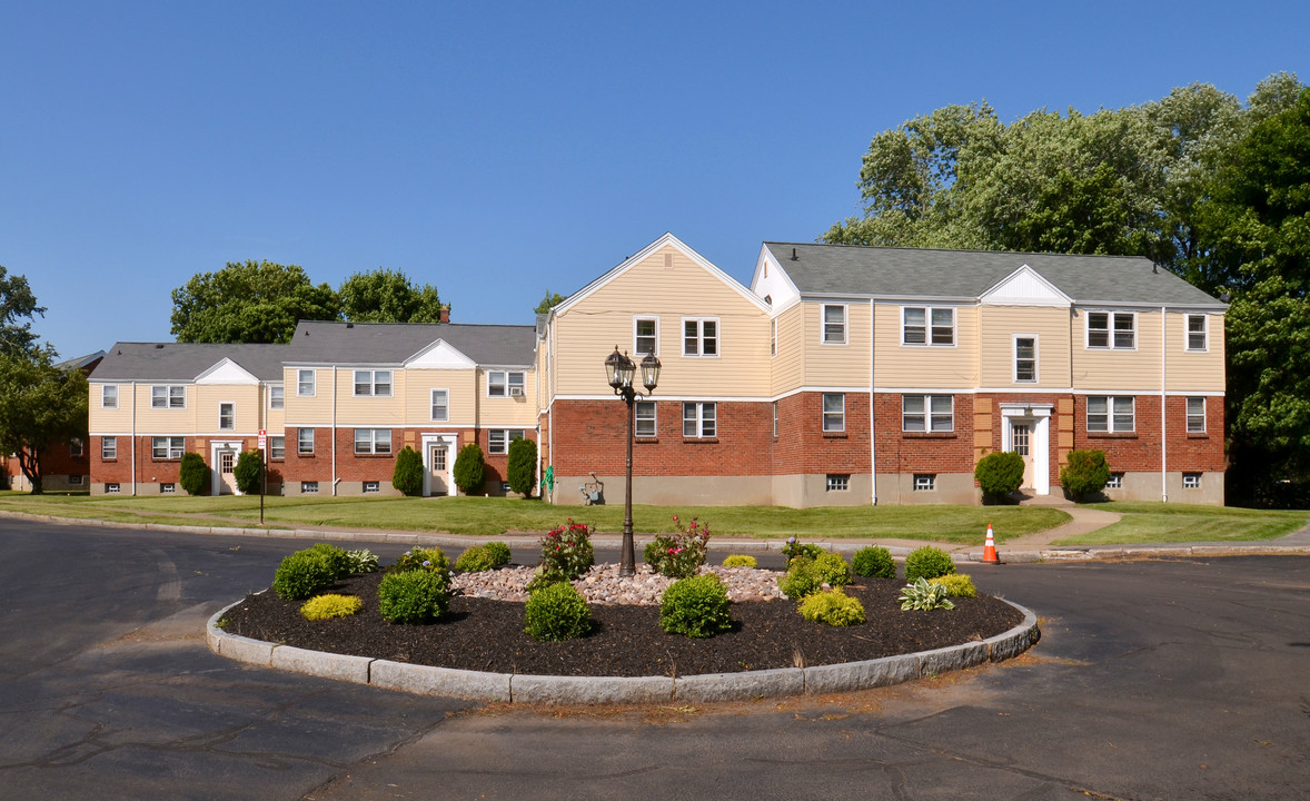 River View Court Apartments in Niagara Falls, NY - Building Photo