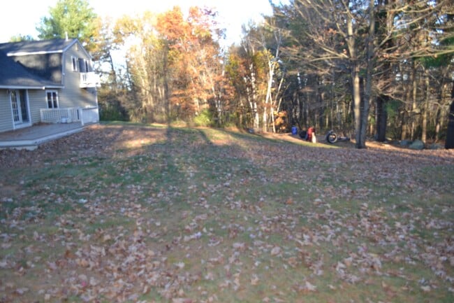 10 Madden Rd in Derry, NH - Building Photo - Building Photo