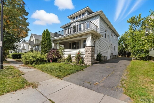 property at 168 Villa Ave