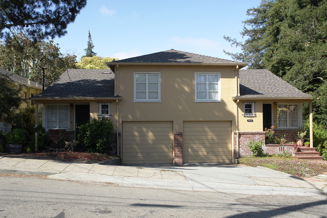 1015 Galvin St in Oakland, CA - Foto de edificio