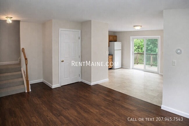 24 Patrick Dr in Hermon, ME - Building Photo - Building Photo