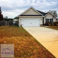 203 Cumberland Dr NE in Ludowici, GA - Building Photo