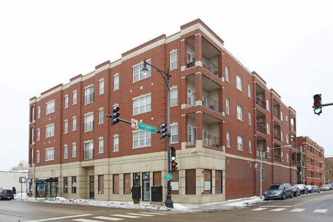 3000 W Lawrence Ave in Chicago, IL - Building Photo - Building Photo