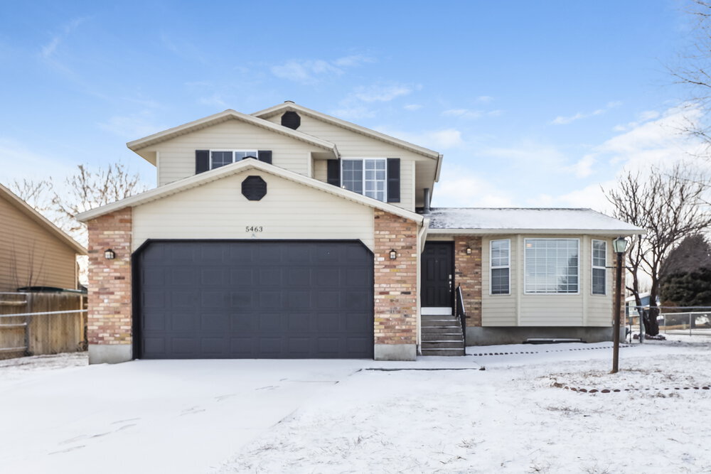 5463 W 4485 S in Salt Lake City, UT - Building Photo