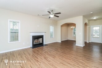 705 Azalea Pt in Villa Rica, GA - Building Photo - Building Photo