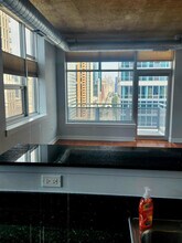 1305 S Michigan Ave in Chicago, IL - Building Photo - Building Photo