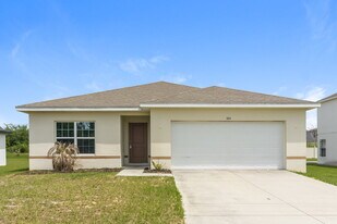 994 James Dr in Poinciana, FL - Building Photo