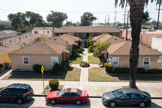 8400 State St in South Gate, CA - Building Photo - Building Photo