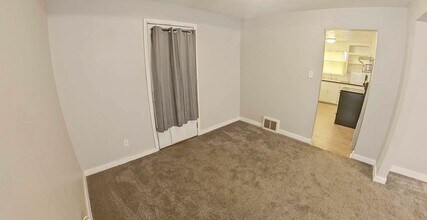 404 S 18th St in Manhattan, KS - Building Photo - Building Photo