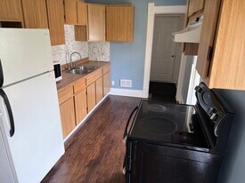 1041 W 2nd St in Janesville, WI - Building Photo