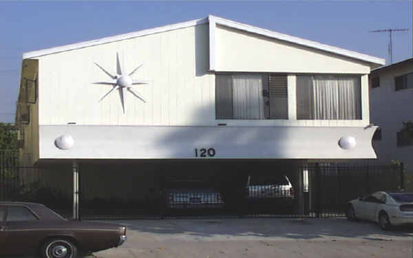 120 S Oxford Ave in Los Angeles, CA - Building Photo