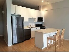 3944 N Claremont Ave in Chicago, IL - Building Photo - Building Photo