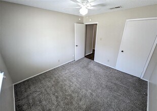 6904 Circle S Rd in Austin, TX - Building Photo - Building Photo
