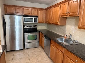 400 New River Rd, Unit 506 in Manville, RI - Building Photo - Building Photo