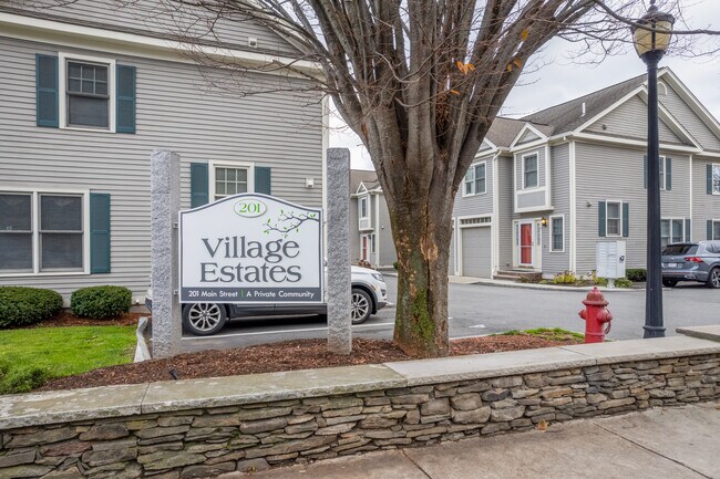 Village Estates in Woburn, MA - Building Photo - Building Photo