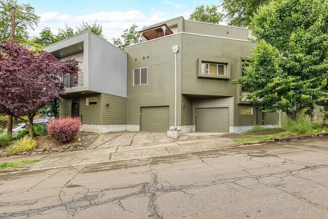 property at 941 N Cook St