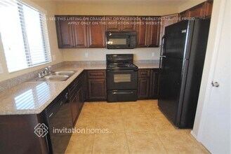 7168 W Citrus Way in Glendale, AZ - Building Photo - Building Photo