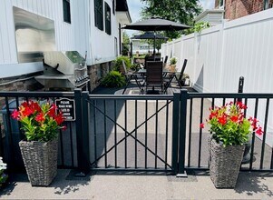 263 S York Rd, Unit 210 in Hatboro, PA - Foto de edificio - Building Photo