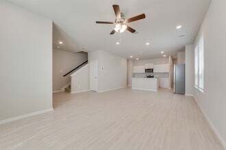 3029 Strawberry Farm Ln, Unit 603 in Fort Worth, TX - Building Photo - Building Photo