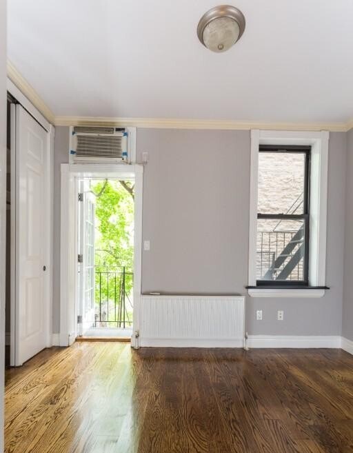 345 E 5th St, Unit 5 in New York, NY - Building Photo