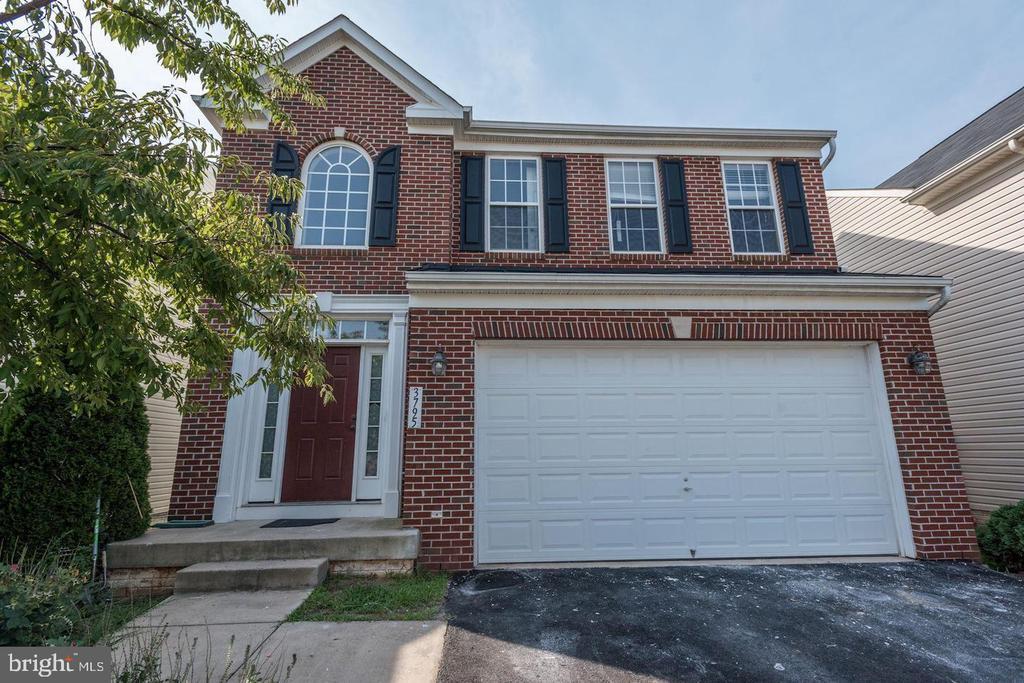 3795 Louise Ave in Chantilly, VA - Building Photo