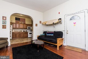 3503 Indian Queen Ln