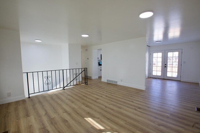 853 E 10600 S in Sandy, UT - Building Photo - Building Photo