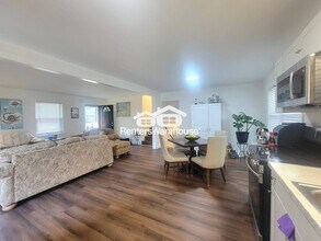 7539 Pembrook Ct in Riverdale, GA - Building Photo - Building Photo