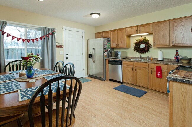 property at 831 Weeks Ave SE