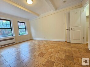1-Bedroom Apartment in West Village | 2nd in New York, NY - Foto de edificio - Building Photo